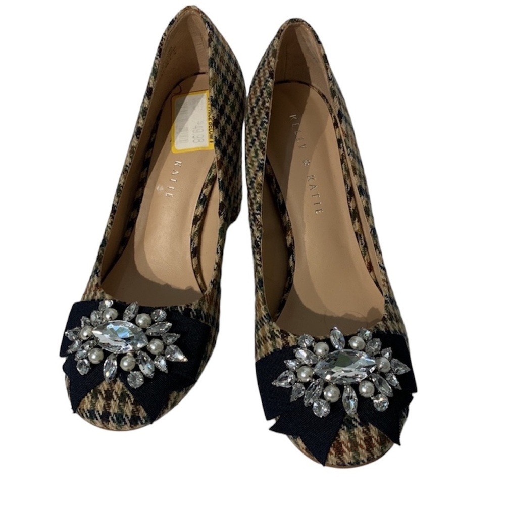 Kelly & Katie pump size 7.5 new without tags
